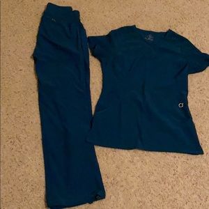 Cherokee infinity scrub set